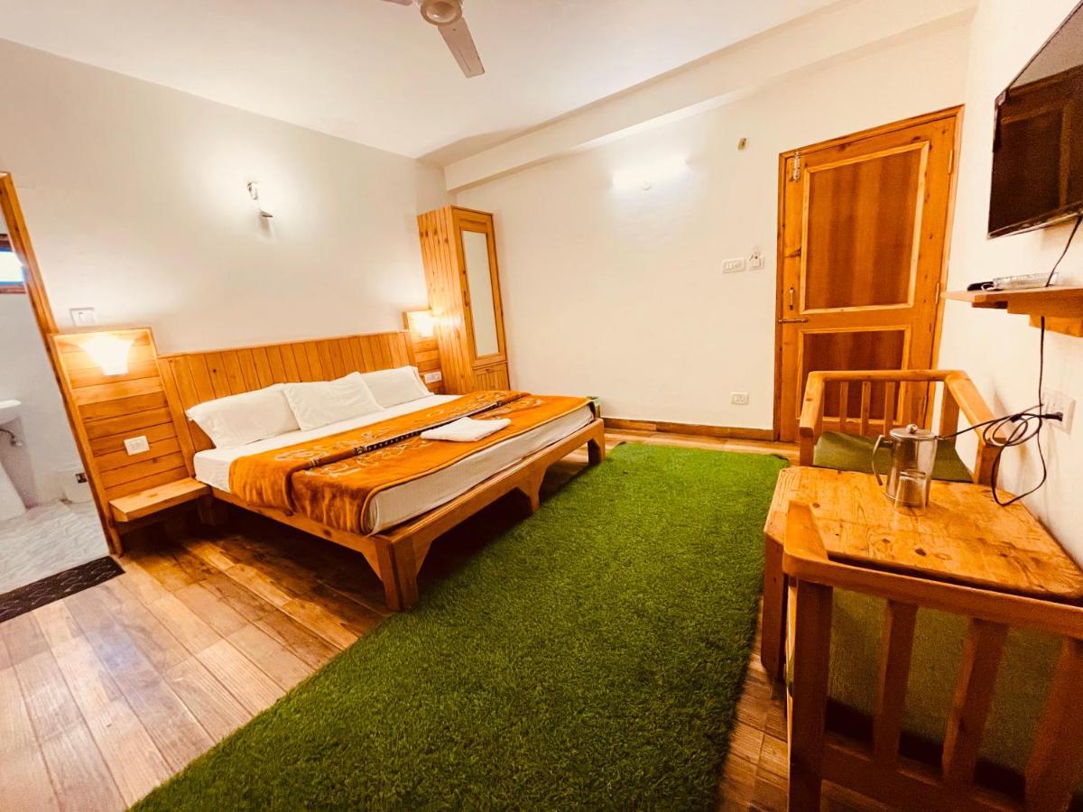 Wooib Hotels Manāli Rom bilde